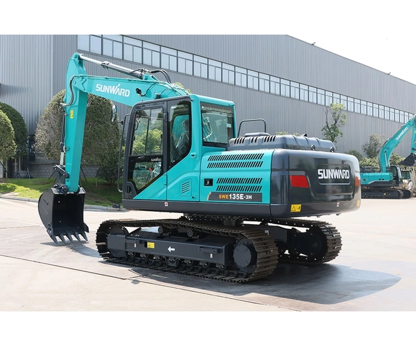 Изображение Компактный экскаватор SUNWARD SWE135E-3H
