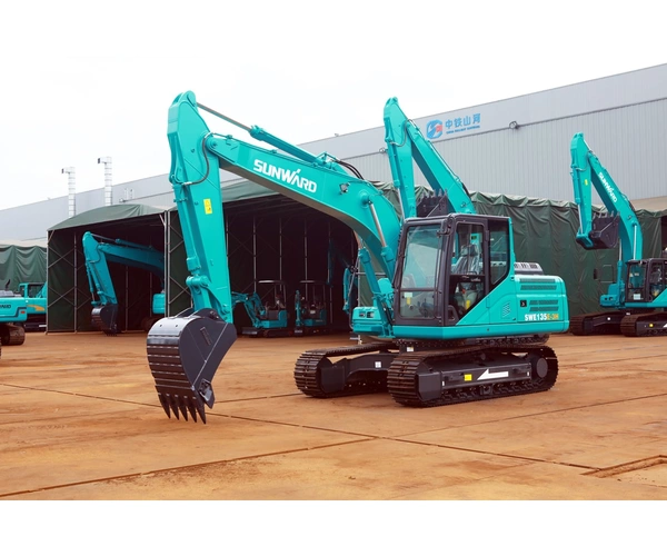 Изображение Компактный экскаватор SUNWARD SWE135E-3H