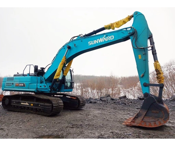 Изображение Большой экскаватор SUNWARD SWE365E