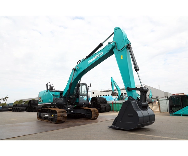 Изображение Среднеразмерный экскаватор SUNWARD SWE265F