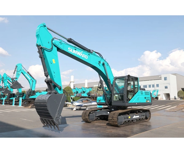 Изображение Среднеразмерный экскаватор SUNWARD SWE205E